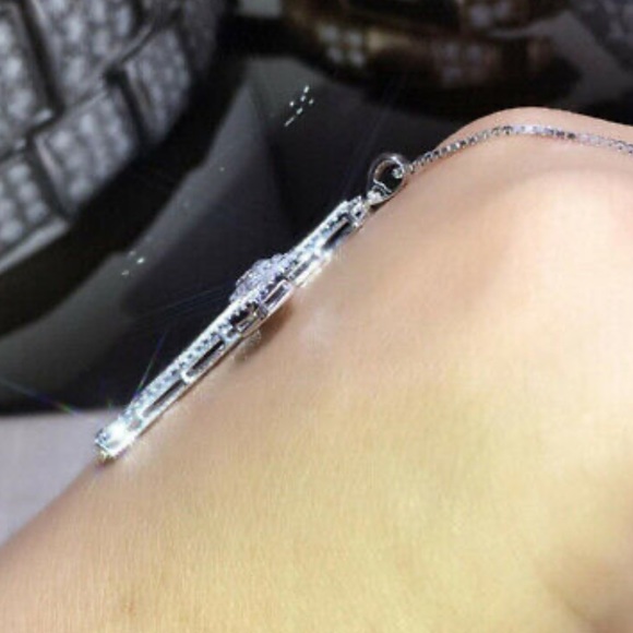 NWT STERLING SILVER CROSS PENDANT NECKLACE - Picture 5 of 5